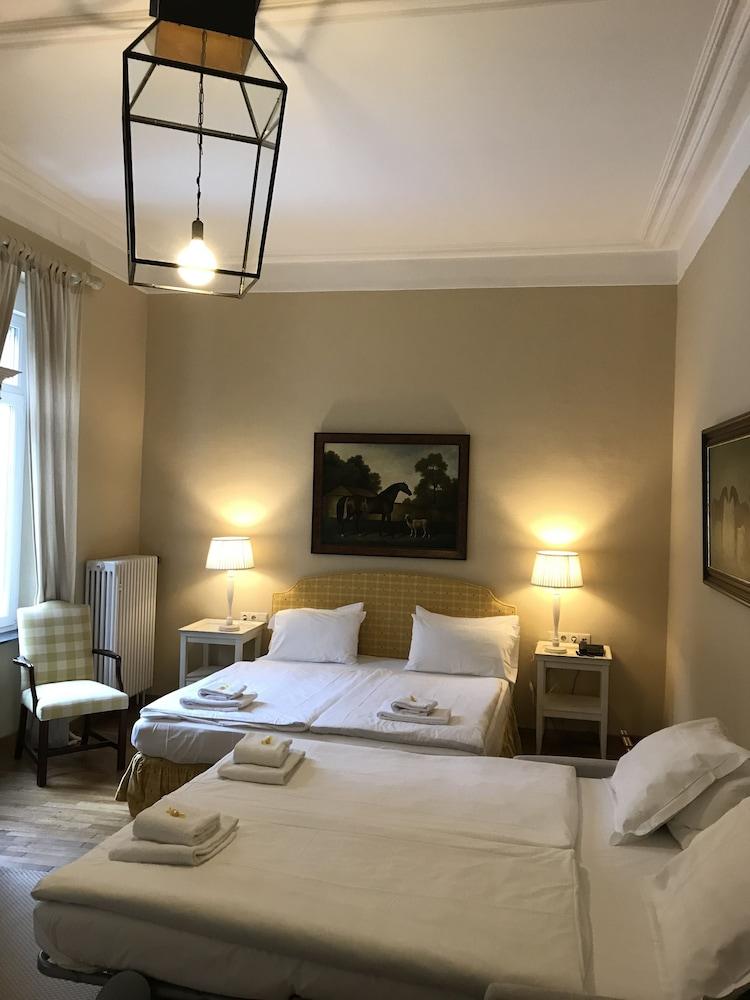 Le Chatelet Lussemburgo Esterno foto