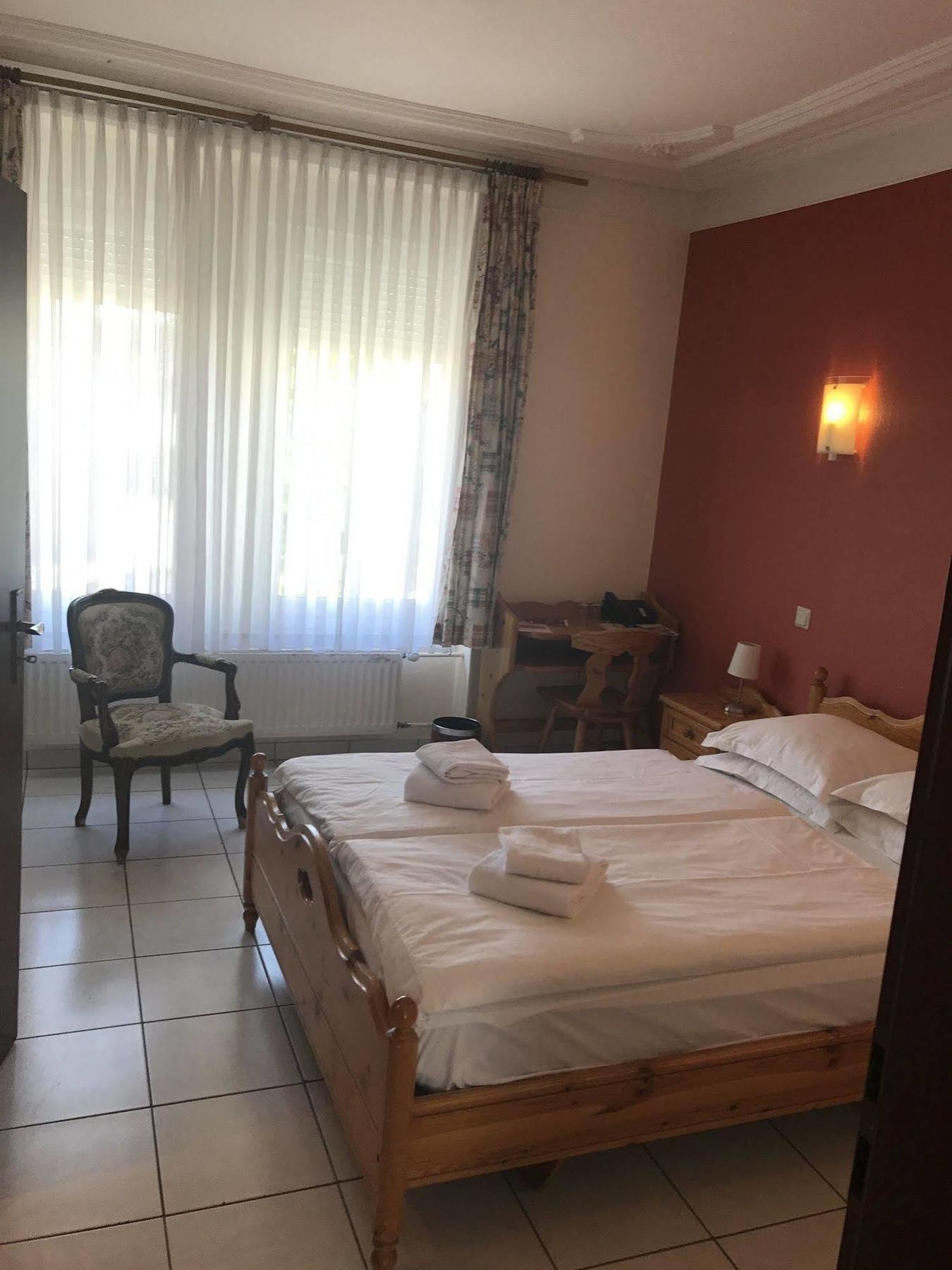 Le Chatelet Lussemburgo Esterno foto